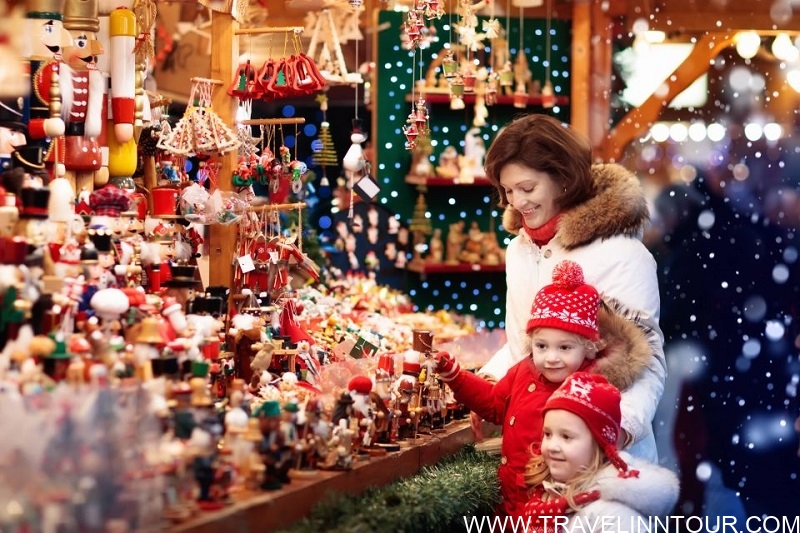 Discover Alberobello Christmas Magic Walking Tour