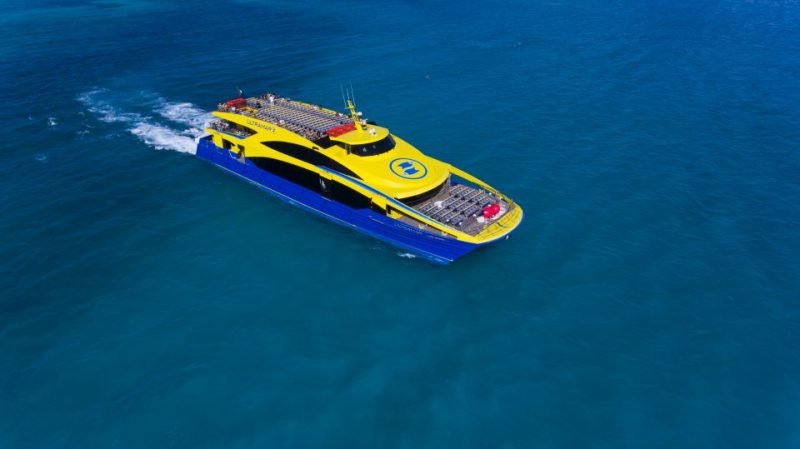 Yacht Cruises along the Coast