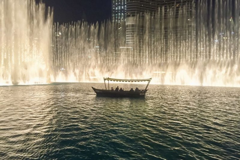 Dubai Fountain Lake Ride